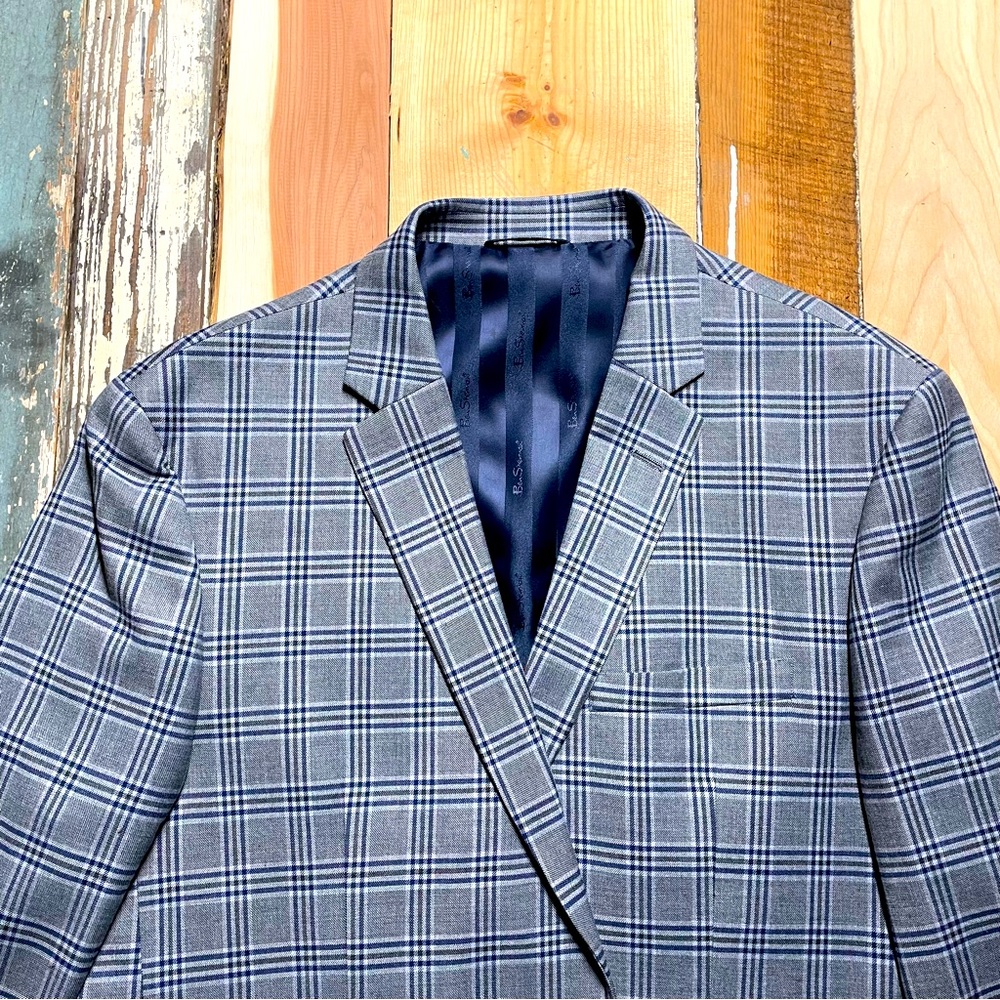 The Original Ben Sherman Blazer/ Sport Jacket, 44R. Grey, white and blue check.